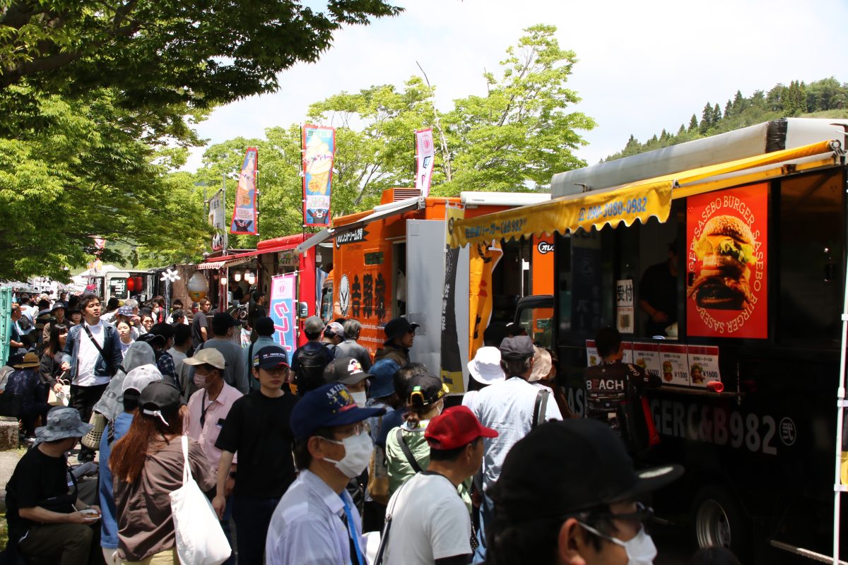 うまかもんストリート